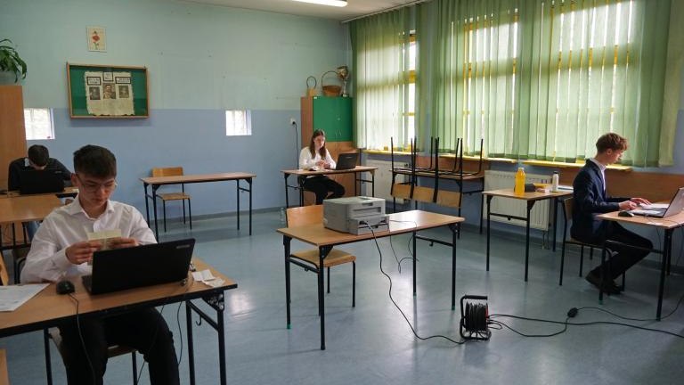 egzamin_j_pol04_2025.jpg